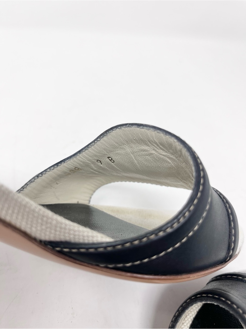 Vintage Gucci Hysteria Black Leather & White Canvas Slide Mule Sandals size 9 - Picture 8 of 8